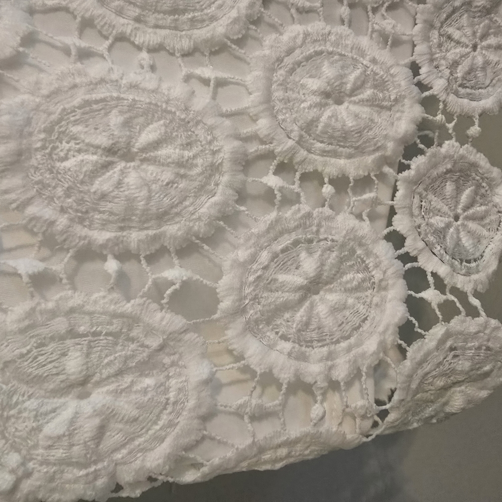 Maggy London Petite White Lace Dress - Picture 3 of 6